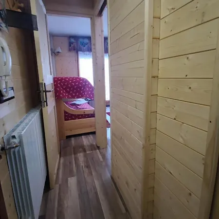 Apartment Casa Cristallo Sci Ai Piedi *